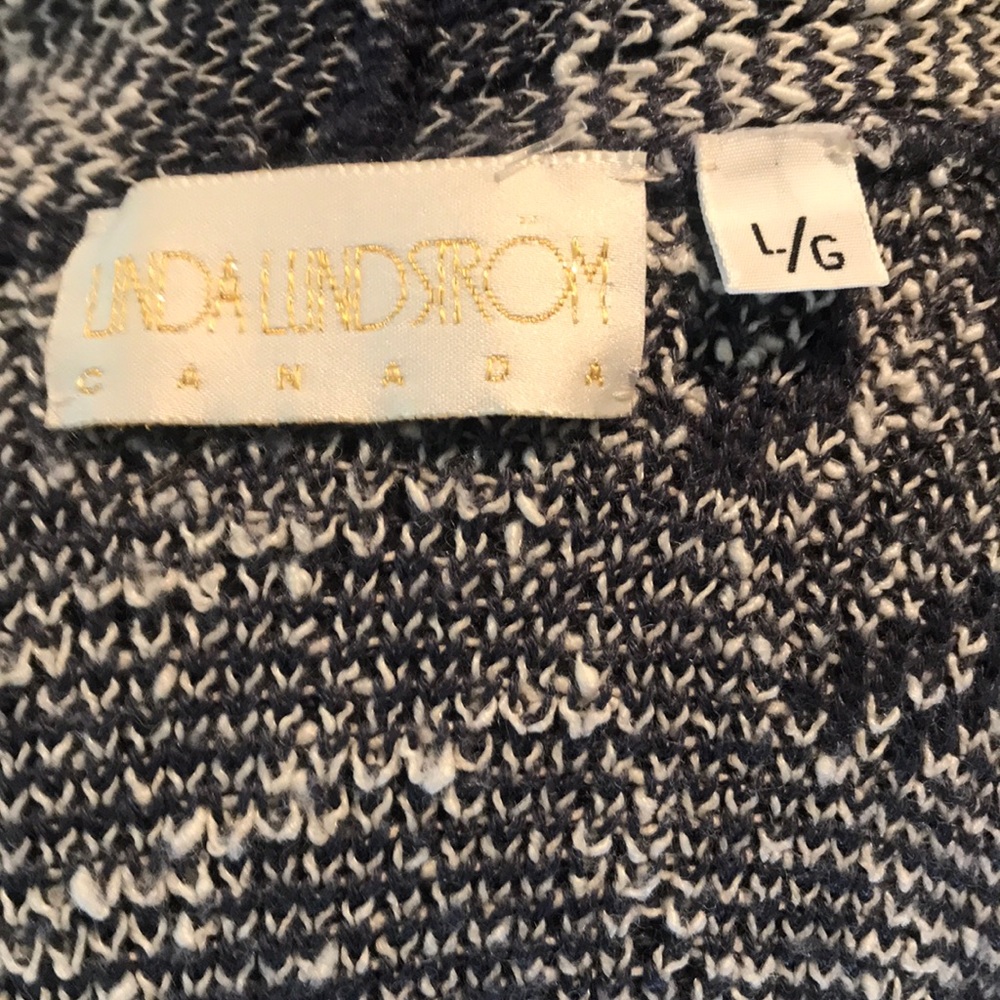 “LINDA LUNDSTROM” Tribal Print Waterfall Sweater. - Picture 10 of 12